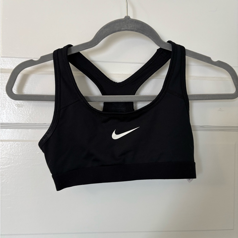 Nike, youth Medium sports bra, black